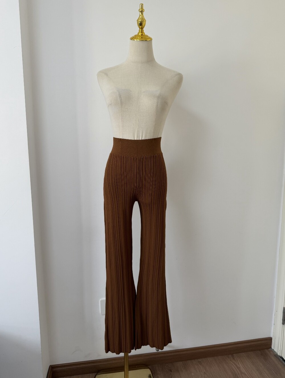 Veronica Beard Massaro Pull-On Ponte Pant View 6